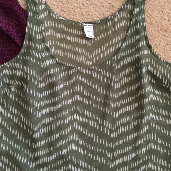 Set of 3 sheer tank tops - Picture 3 of 5